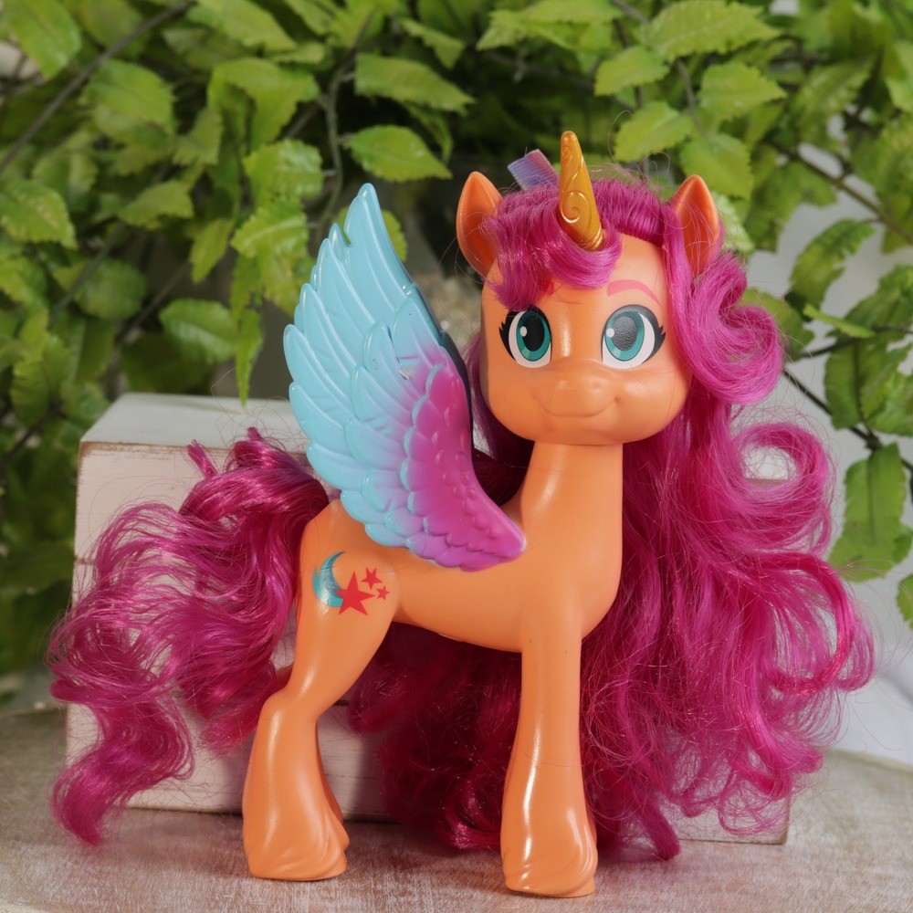 My Little Pony Sunny Starscout Alicorn Figure Pink Hair Orange F3873 Hasbro 2021